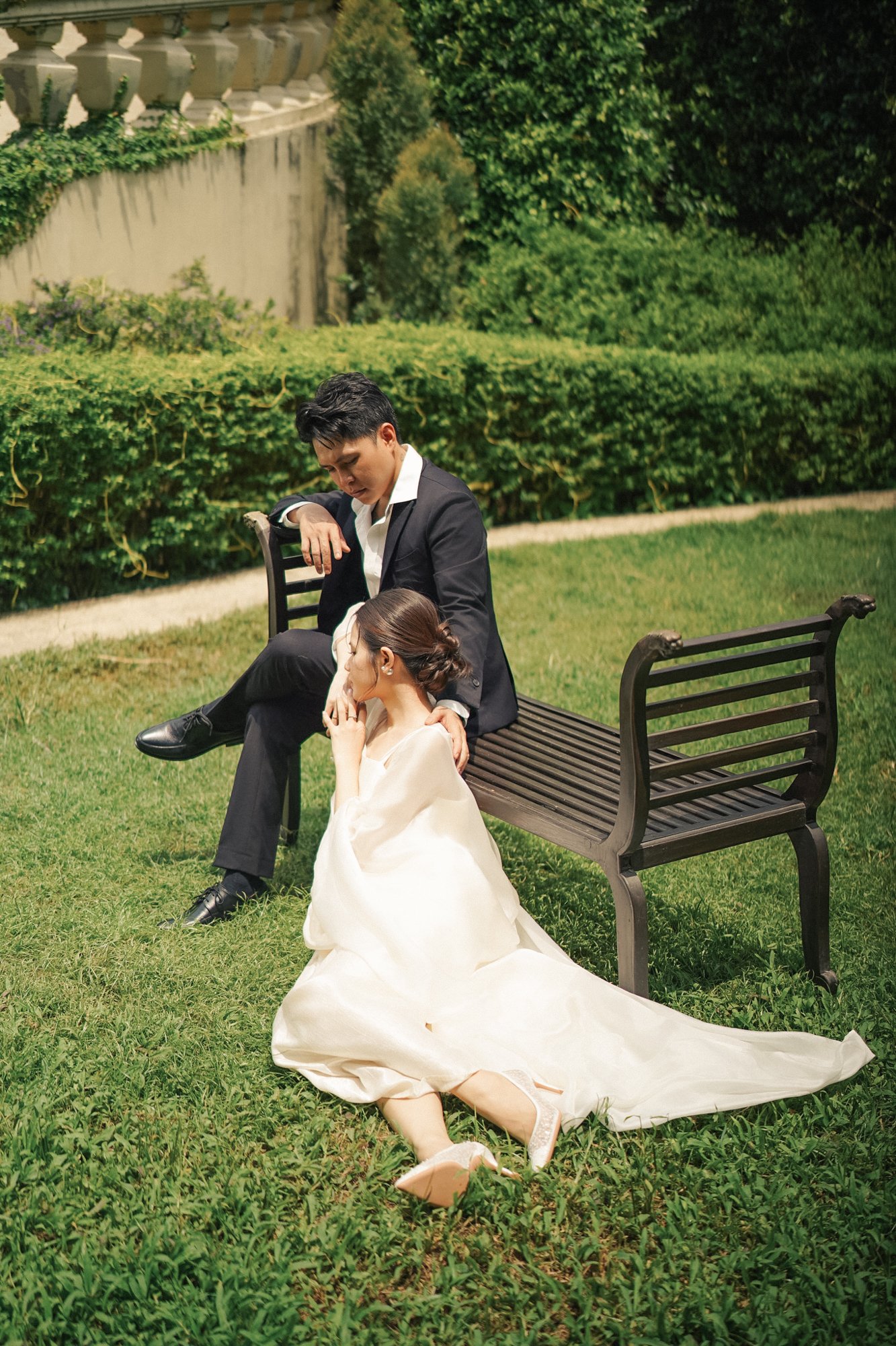 Pre-wedding by a garden pond — Pre-wedding, photo 38, Khuất Quang Huy
