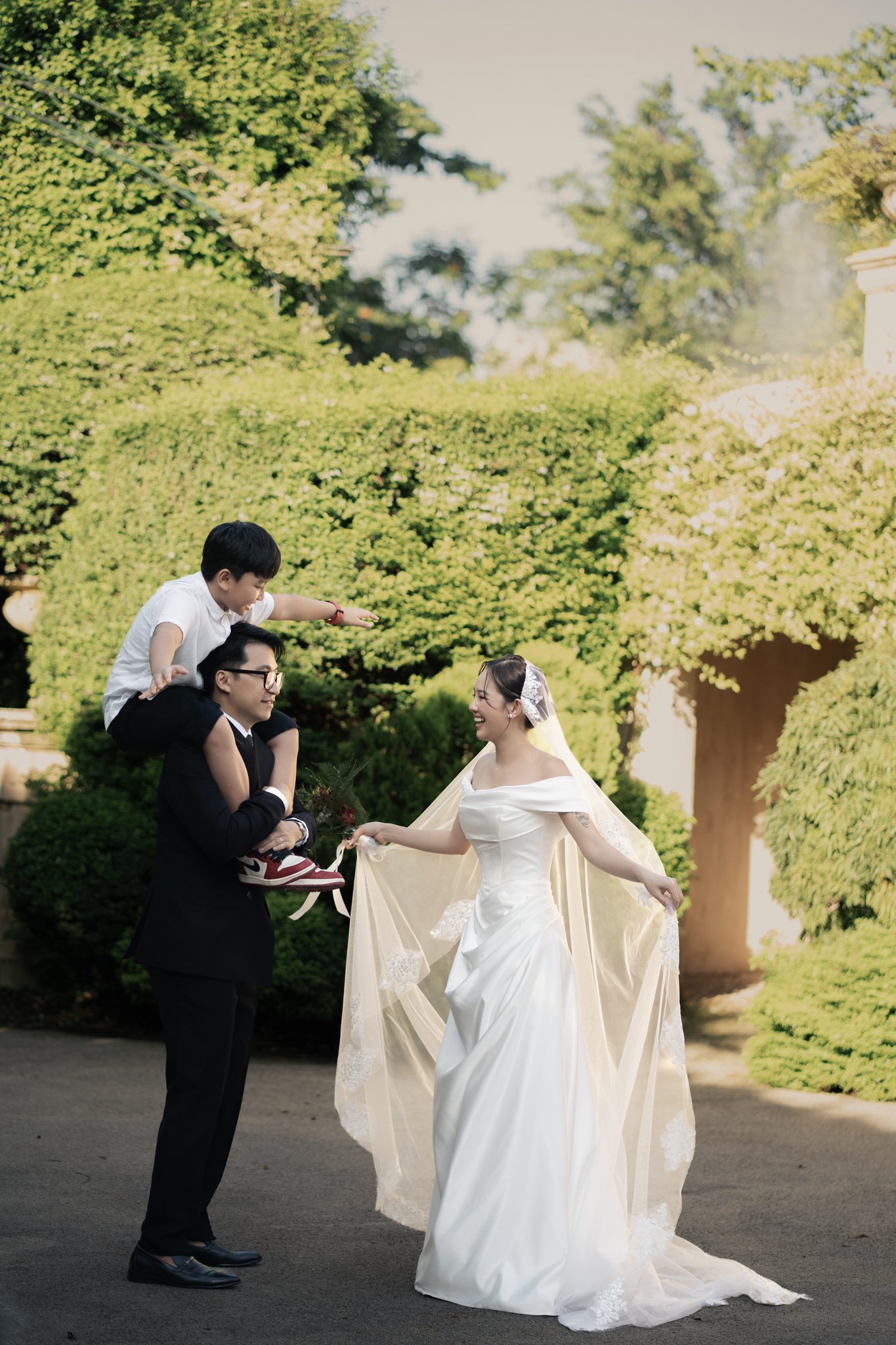 Pre-wedding in garden sunlight — Pre-wedding, photo 53, Khuất Quang Huy