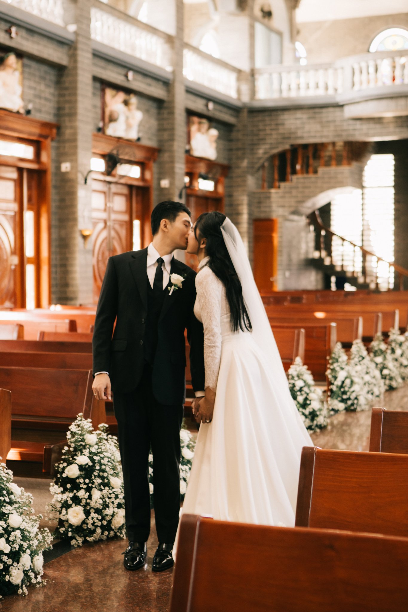 A church wedding — Wedding day documentary, photo 31, Khuất Quang Huy