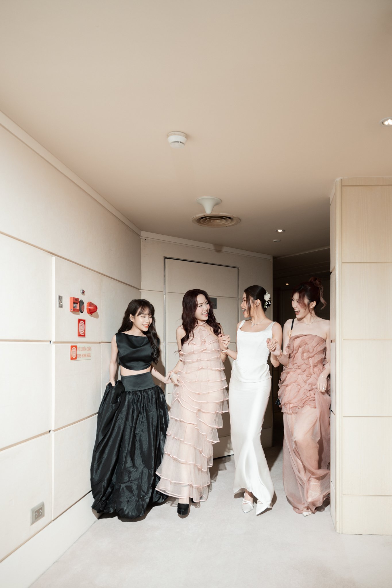 A candlelit reception — Wedding day documentary, photo 11, Khuất Quang Huy