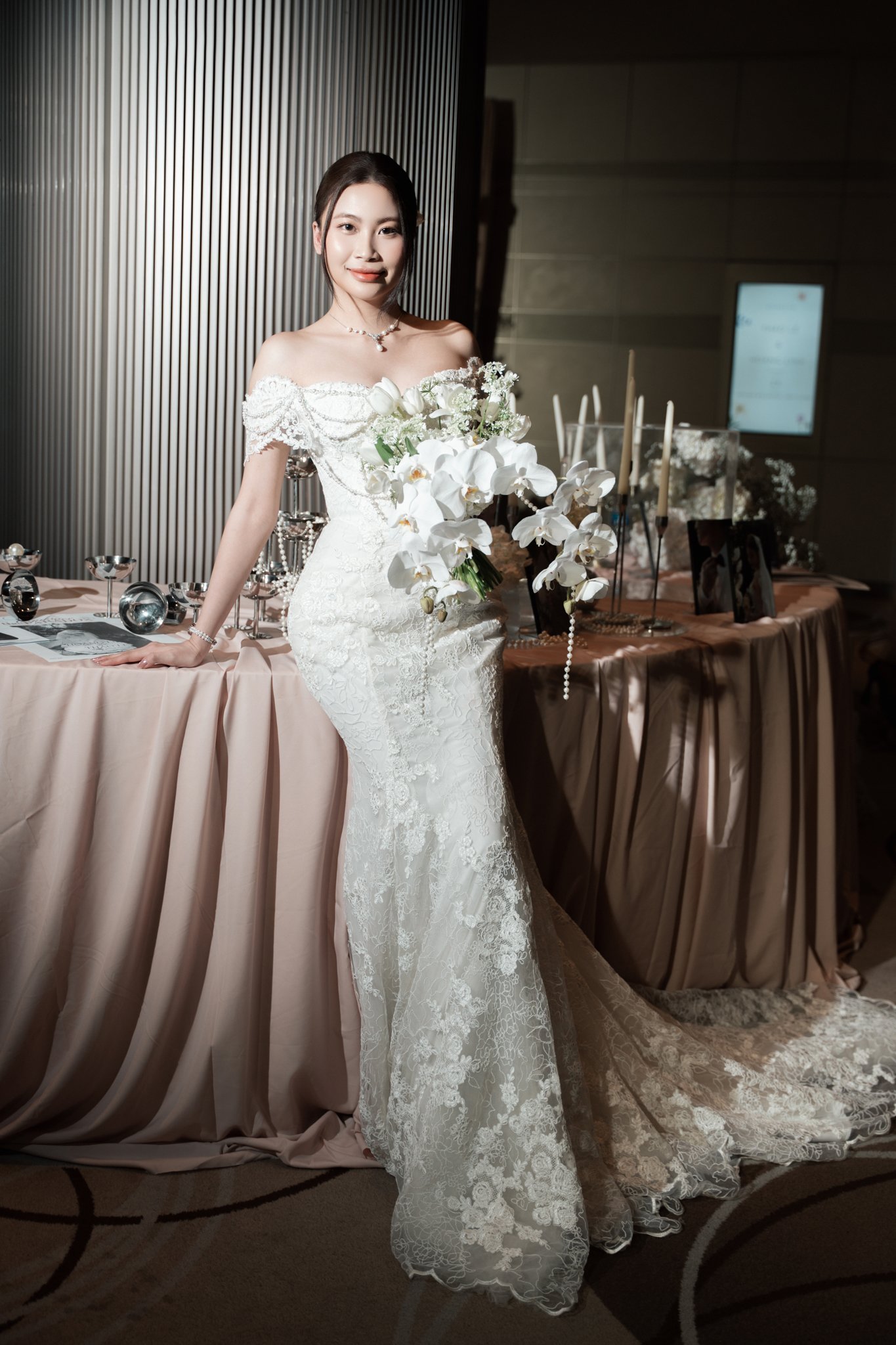 A candlelit reception — Wedding day documentary, photo 17, Khuất Quang Huy