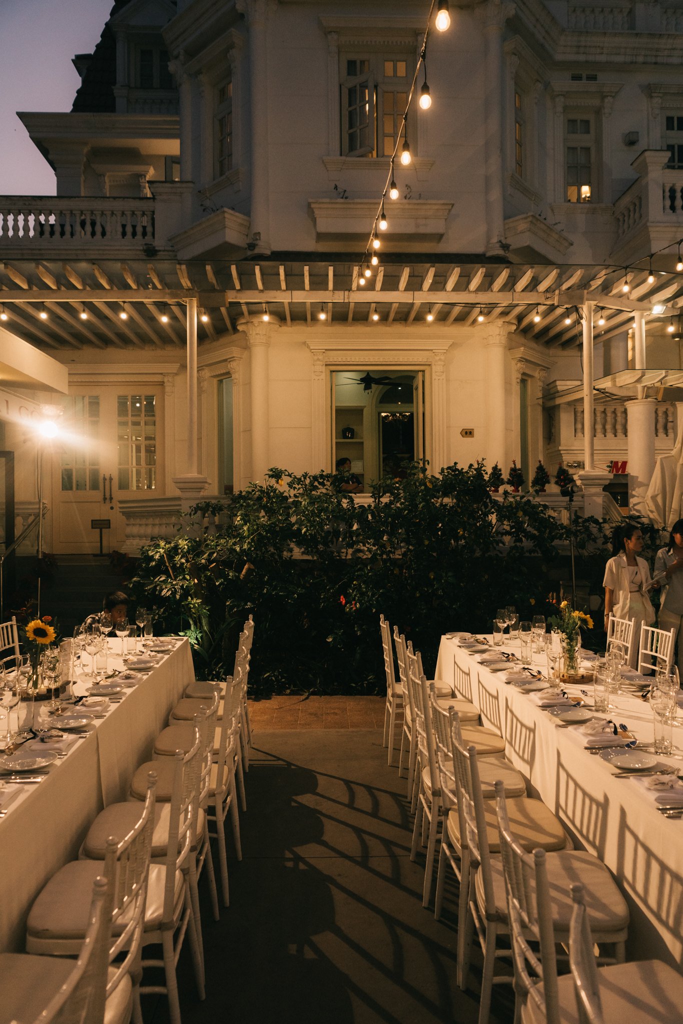 A garden wedding with sunflowers — Wedding day documentary, photo 3, Khuất Quang Huy