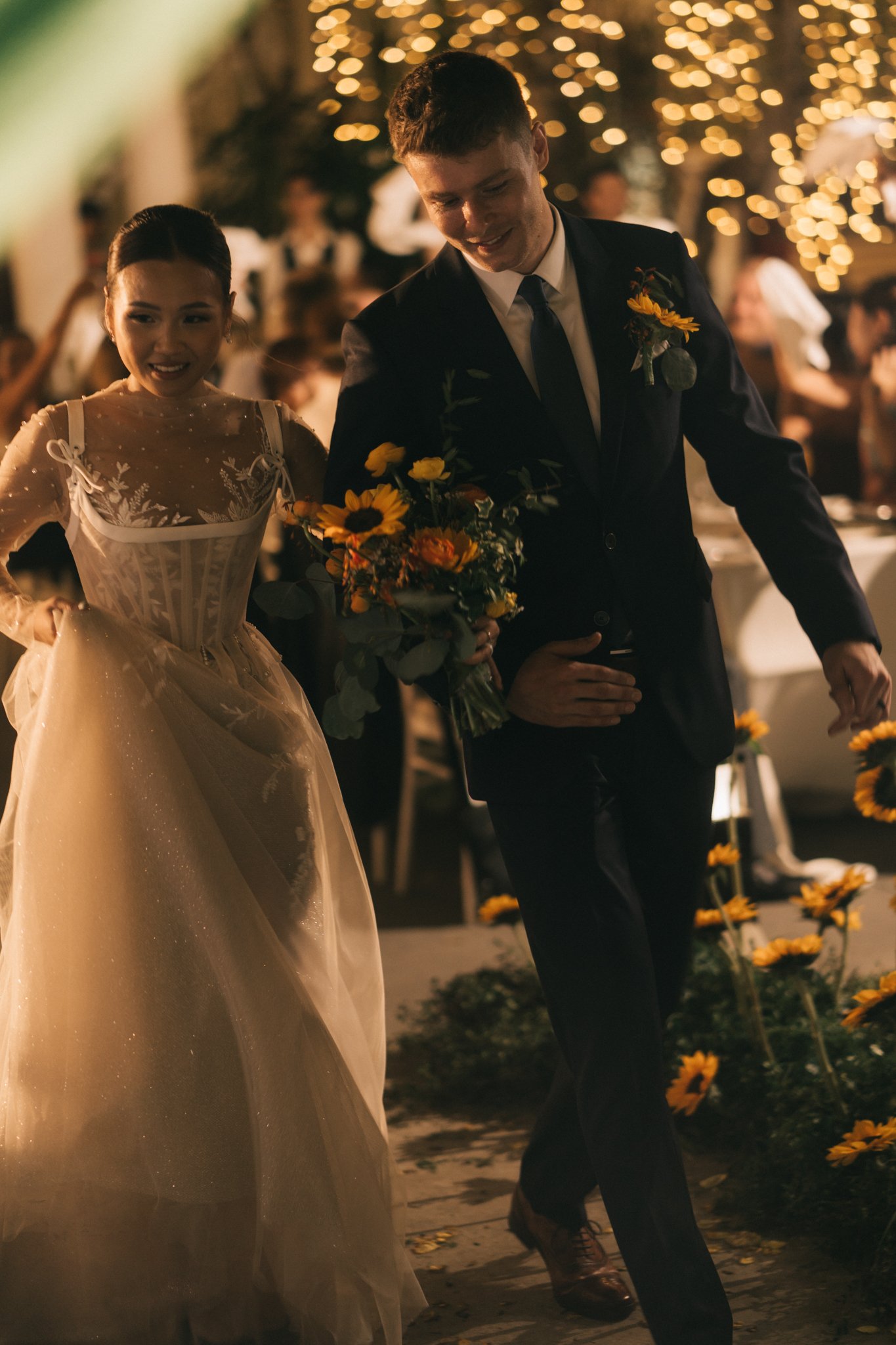 A garden wedding with sunflowers — Wedding day documentary, photo 8, Khuất Quang Huy